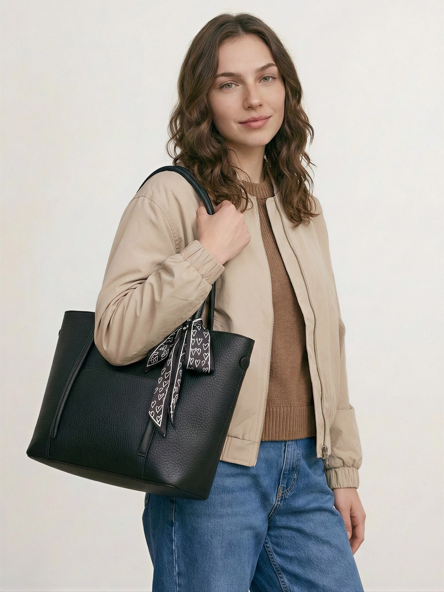 Сумка-тоут с декоративным платком в ассортименте